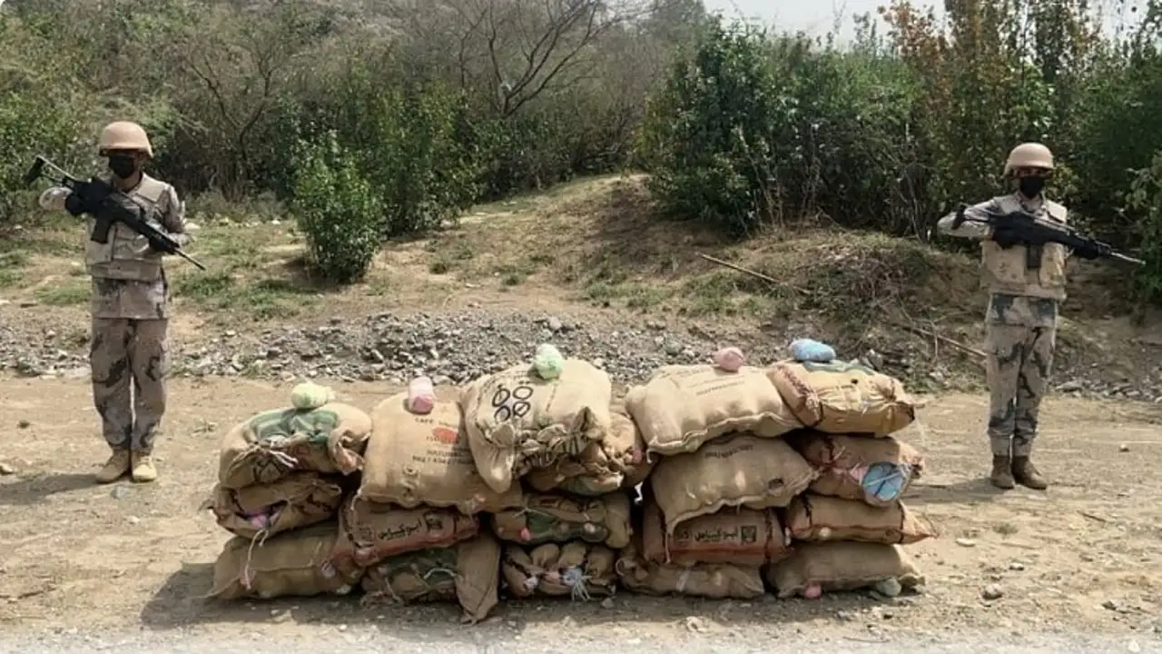 القبض على 4 إثيوبيين في جازان وبحوزتهم 120 كيلو من القات المخدر